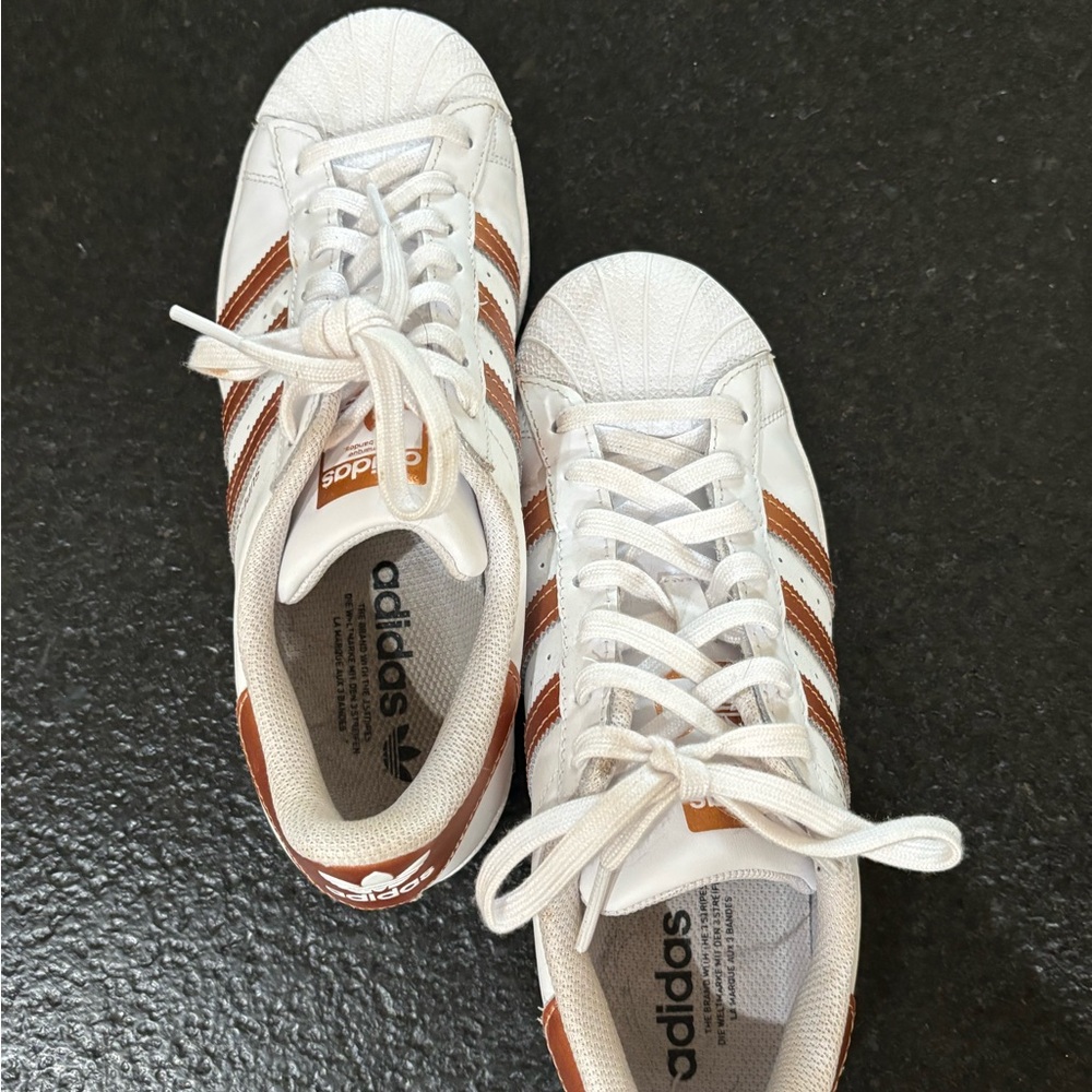 Adidas Superstar White and Rose Gold Sneakers 🩷 - Picture 7 of 8